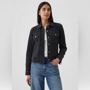 GAP Icon Denim Jacket With Washwell